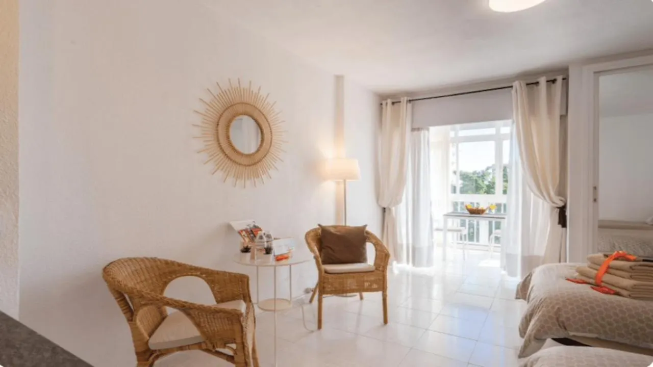 Apartamento 797 Holiday Rentals- Luminoso estudio en Arroyo de la Miel Benalmádena